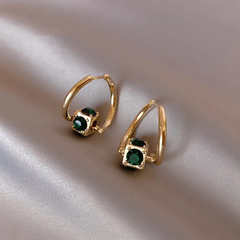 Boucles d'oreilles vertes exclusives en or de grande taille pour des occasions spéciales