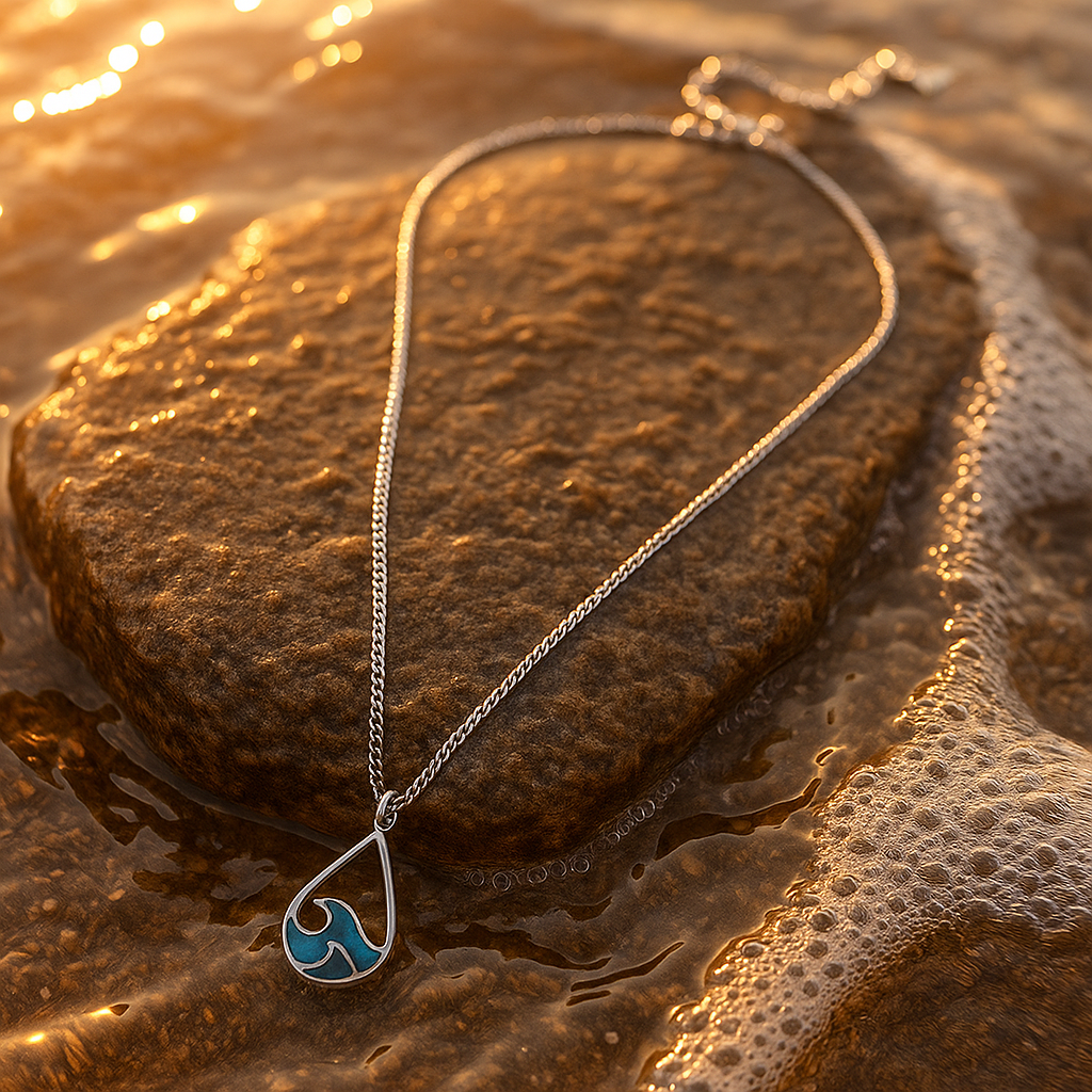 Avelia | Collier élégant inspiré par le mouvement des vagues, une touche raffinée pour votre style
