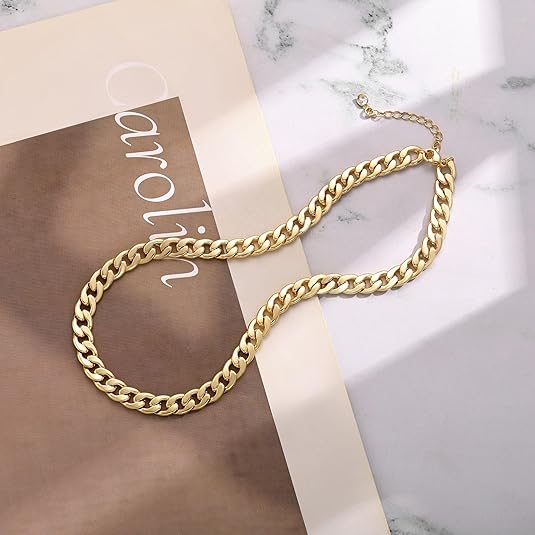 Collier Oversize en Métal Cubain à Maillons Grandes pour un Look Audacieux et Tendance