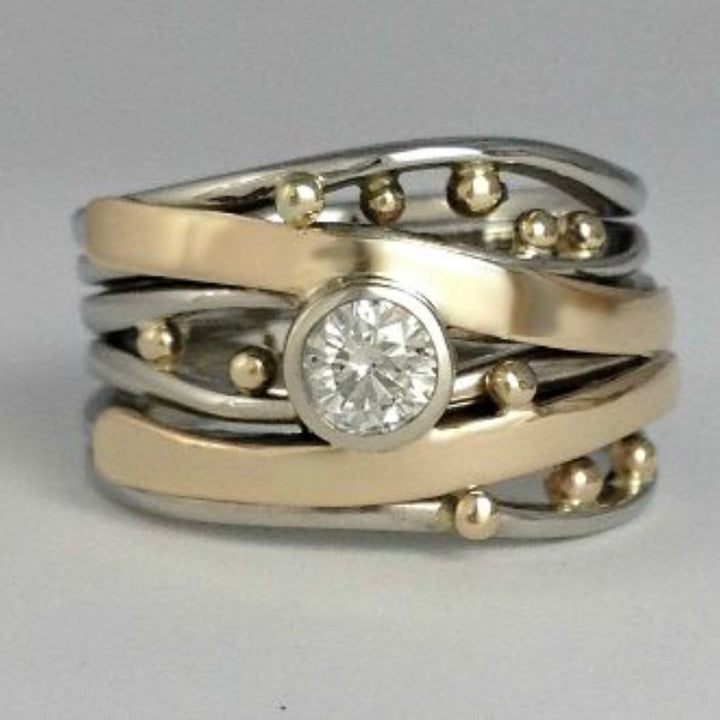 Royal - Elegant Vintage Anneau en zirconium incrusté d'or pour un look royal