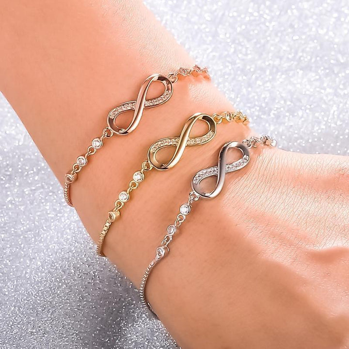 Bracelet ajustable en argent avec symbole infini, élégance intemporelle