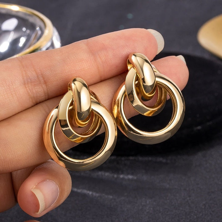 boucles d'oreilles en or exclusives au design luxueux
