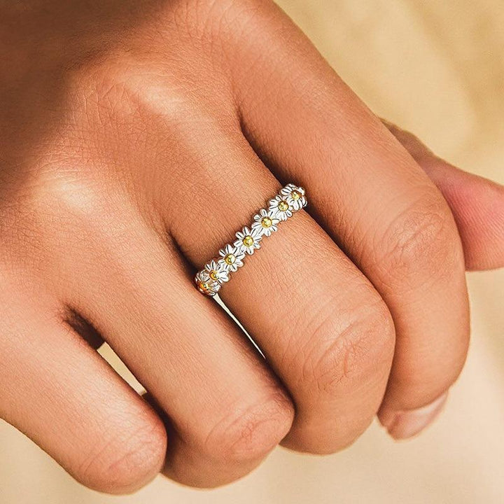 Botanique - Bague en argent réglable avec une marguerite