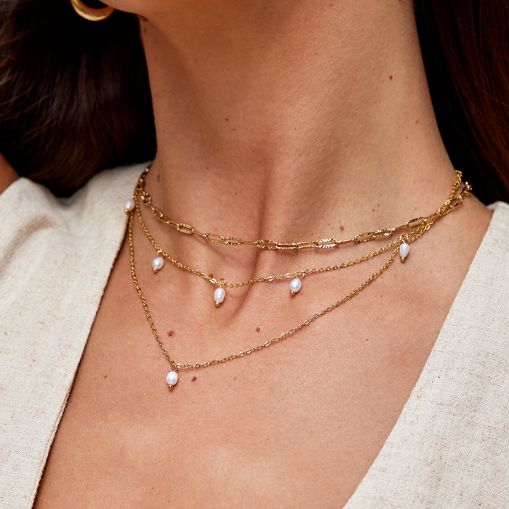 Collier à plusieurs couches avec gouttes en perles de Kay