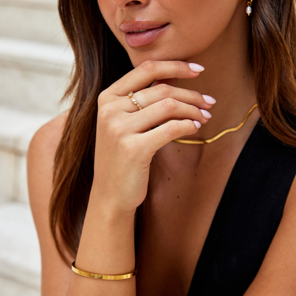 Bague en cristal Serenity Gold pour une brillance durable
