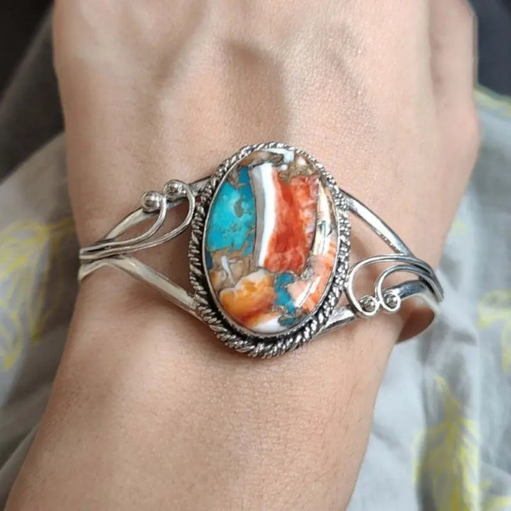 Bracelet élégant en enlay de gemme vibrante