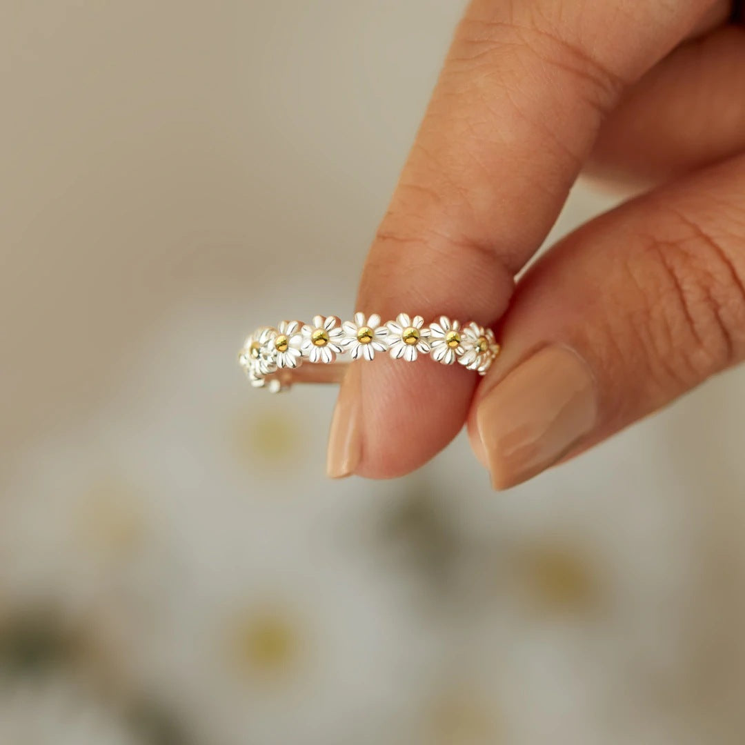 Bague Élégante Fleurie en Or et Pierres Précieuses