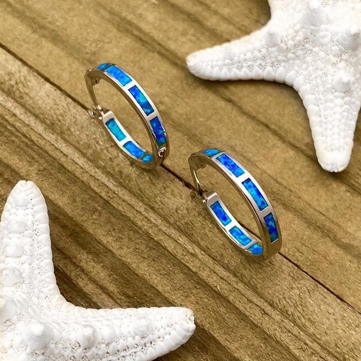 Boucles d'oreilles de luxe en argent et opale élégantes, inspirées de l'océan, pour un look sophistiqué