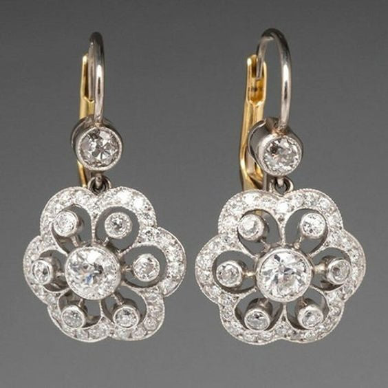 Boucles d'oreilles avec design de mandala en cristal pour un look élégant