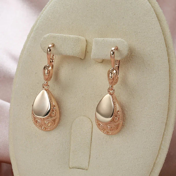 Boucles d'oreilles pendantes élégantes de merle – Parfaites pour toutes les occasions