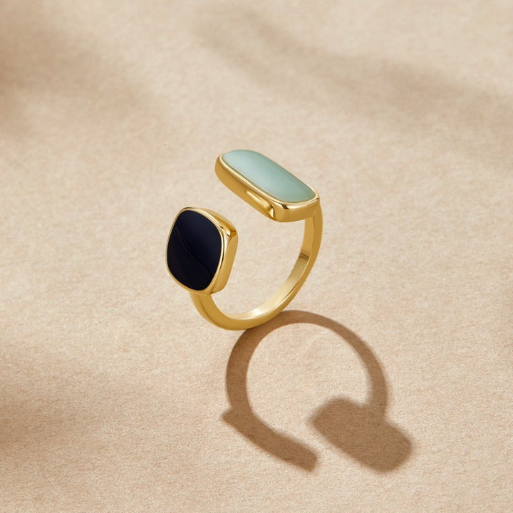 Bague Enroulée Unique et Pure pour un Style Élégant