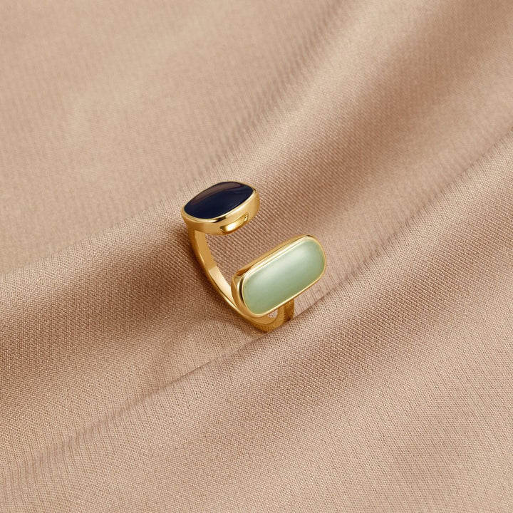 Bague Enroulée Unique et Pure pour un Style Élégant