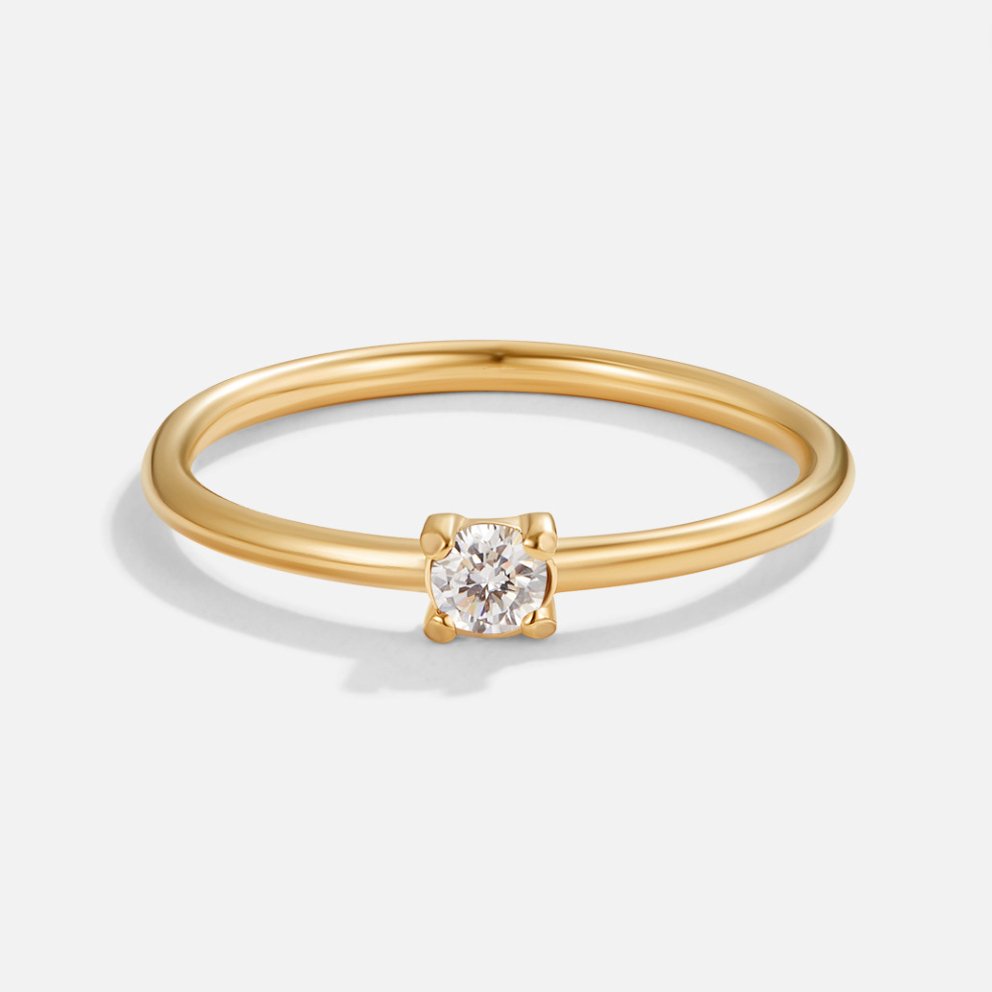 Bague en or élégante avec pierre de naissance personnalisée pour une touche unique
