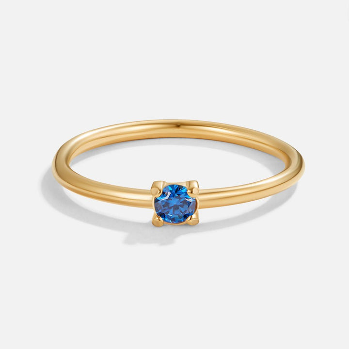 Bague en or élégante avec pierre de naissance personnalisée pour une touche unique