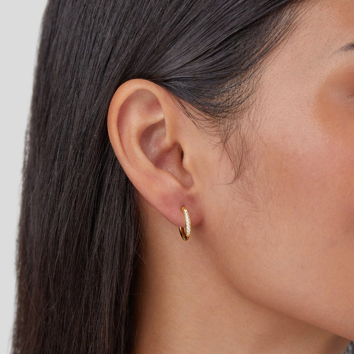 Boucles d'oreilles Cerchio Éternité – Élégance Infinie et Style Sophistiqué