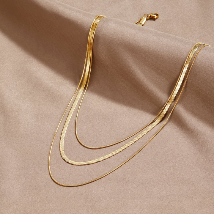 Collier en or à plusieurs rangs