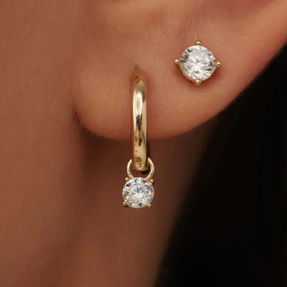 Boucles d'oreilles créoles élégantes avec pierres Larmes de Lune pour un look sophistiqué