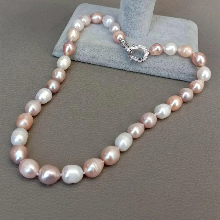 Collier Élégant avec Perles Colorées pour un Style Unique