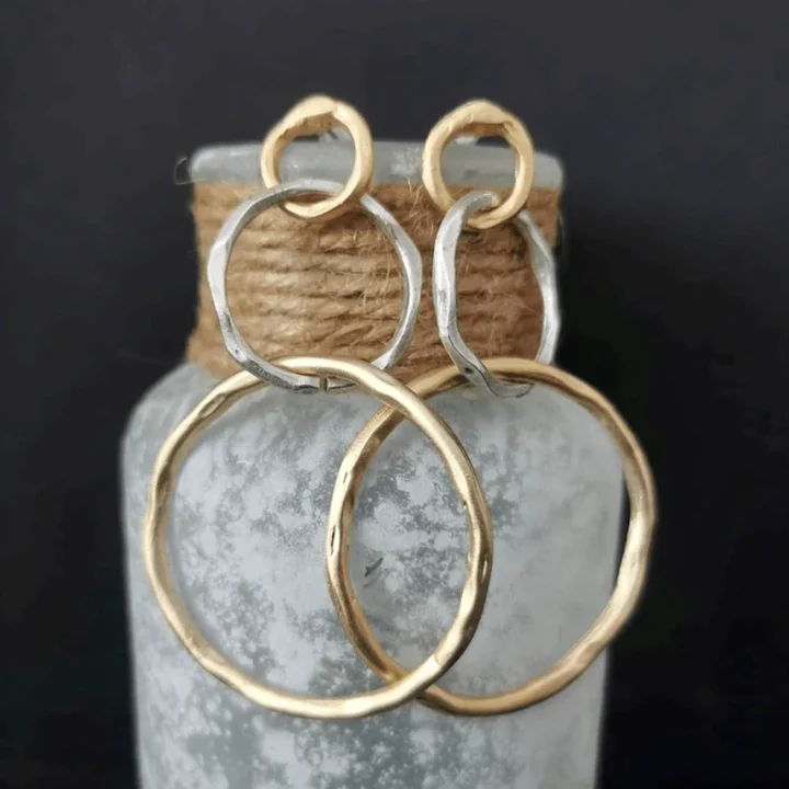 Bijoux vintage en boucles d'oreilles en or et argent sophistiquées