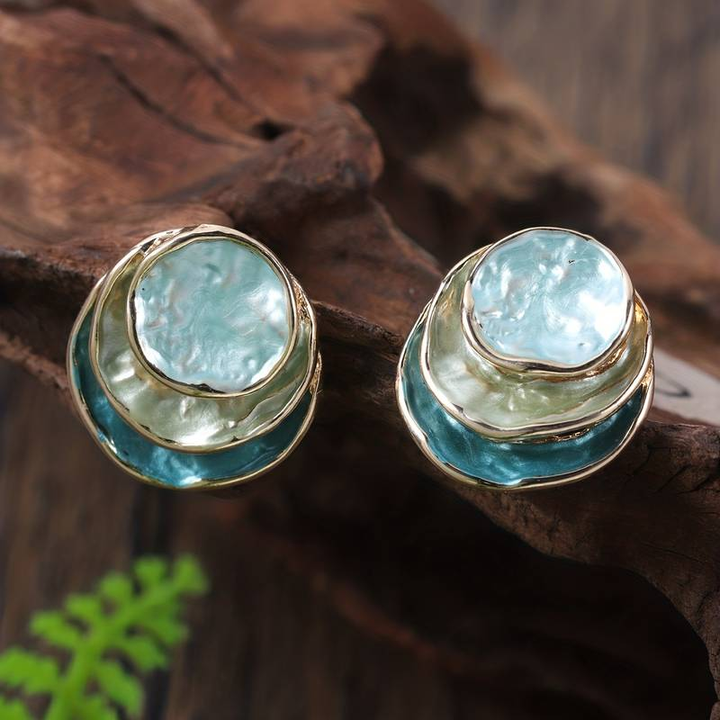 Boucles d'oreilles vintage peintes à la main avec superposition élégante