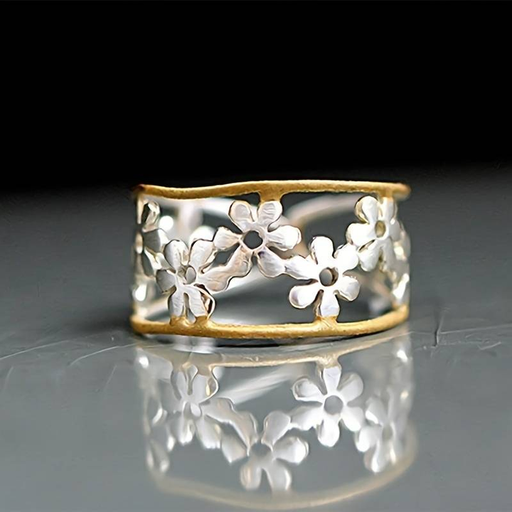 Anneau Unique avec Fleur de Marguerite Irregulière