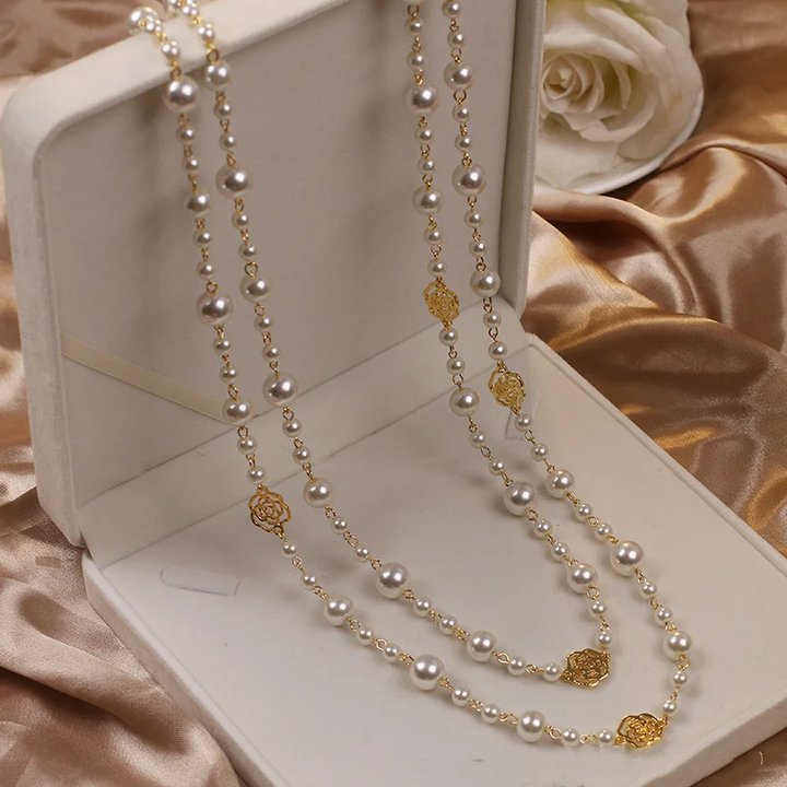 Collier en Perles d'Or Élégant et Sophistiqué pour une Élégance Intemporelle