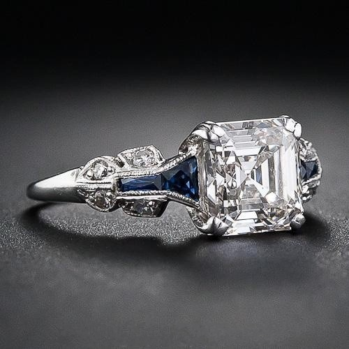 Bague Vintage en Diamant Bleu et Argent - Élégance Classique pour un Style Unique
