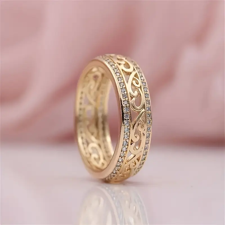 Bague en or creux lumineuse élégante pour un look spectaculaire
