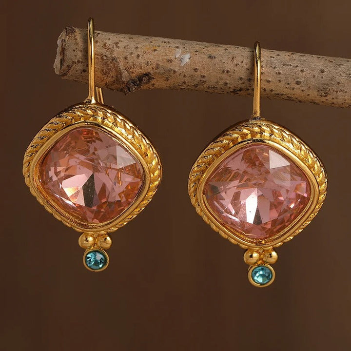 Boucles d'oreilles classiques Railey élégantes pour votre look sophistiqué