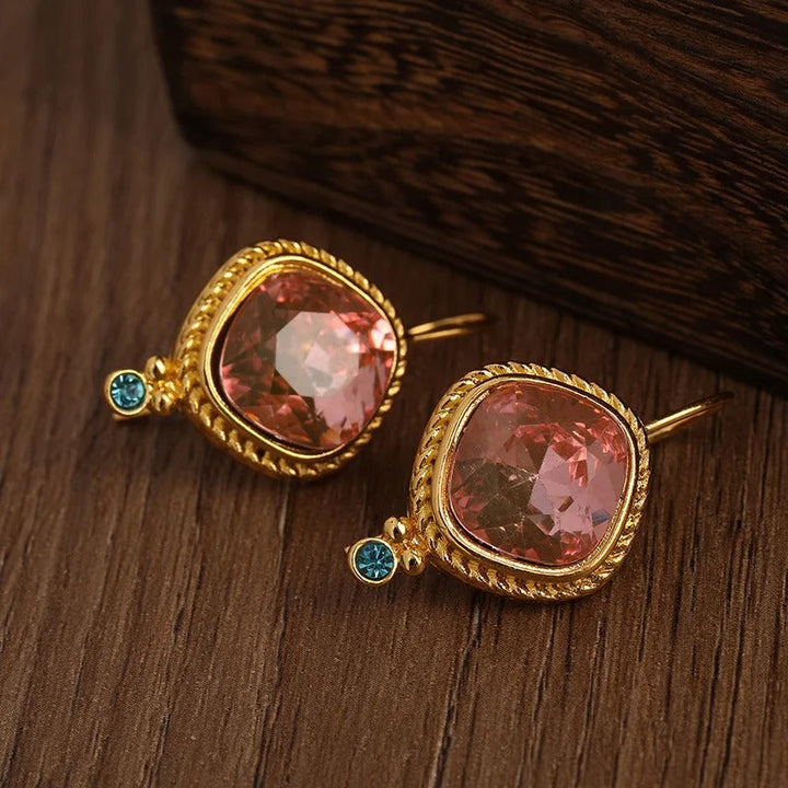 Boucles d'oreilles classiques Railey élégantes pour votre look sophistiqué