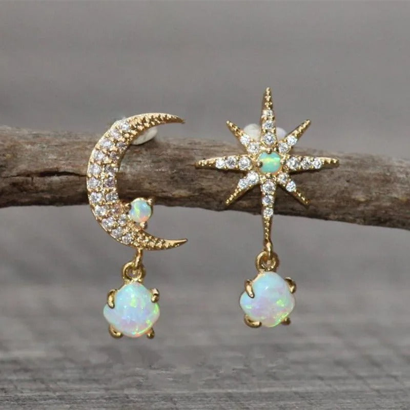 Boucles d'oreilles au design classique en forme d'étoile avec un éclat semblable à la perle
