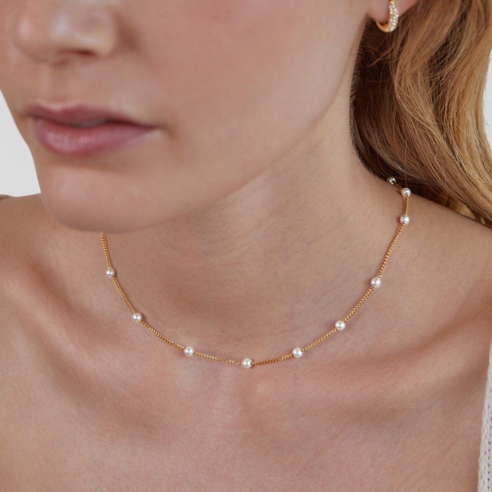 Collier Élégant Nura avec Perle Polygonale pour un Style Raffiné